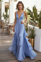 Hellblaues A-Linien-Kleid für Hochzeitsgäste mit Rüschen